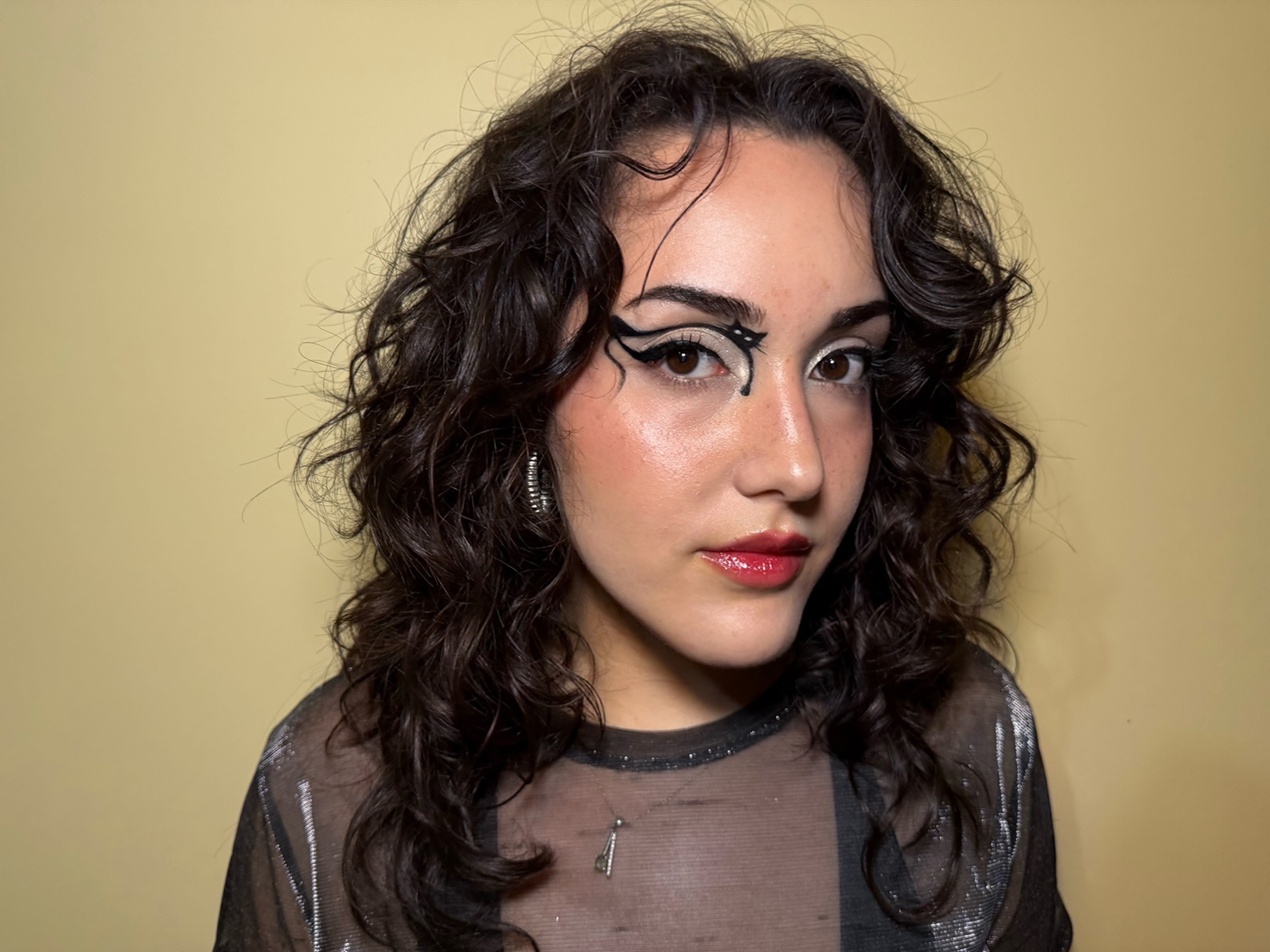 Editorial eye makeup - smokey cat eye II