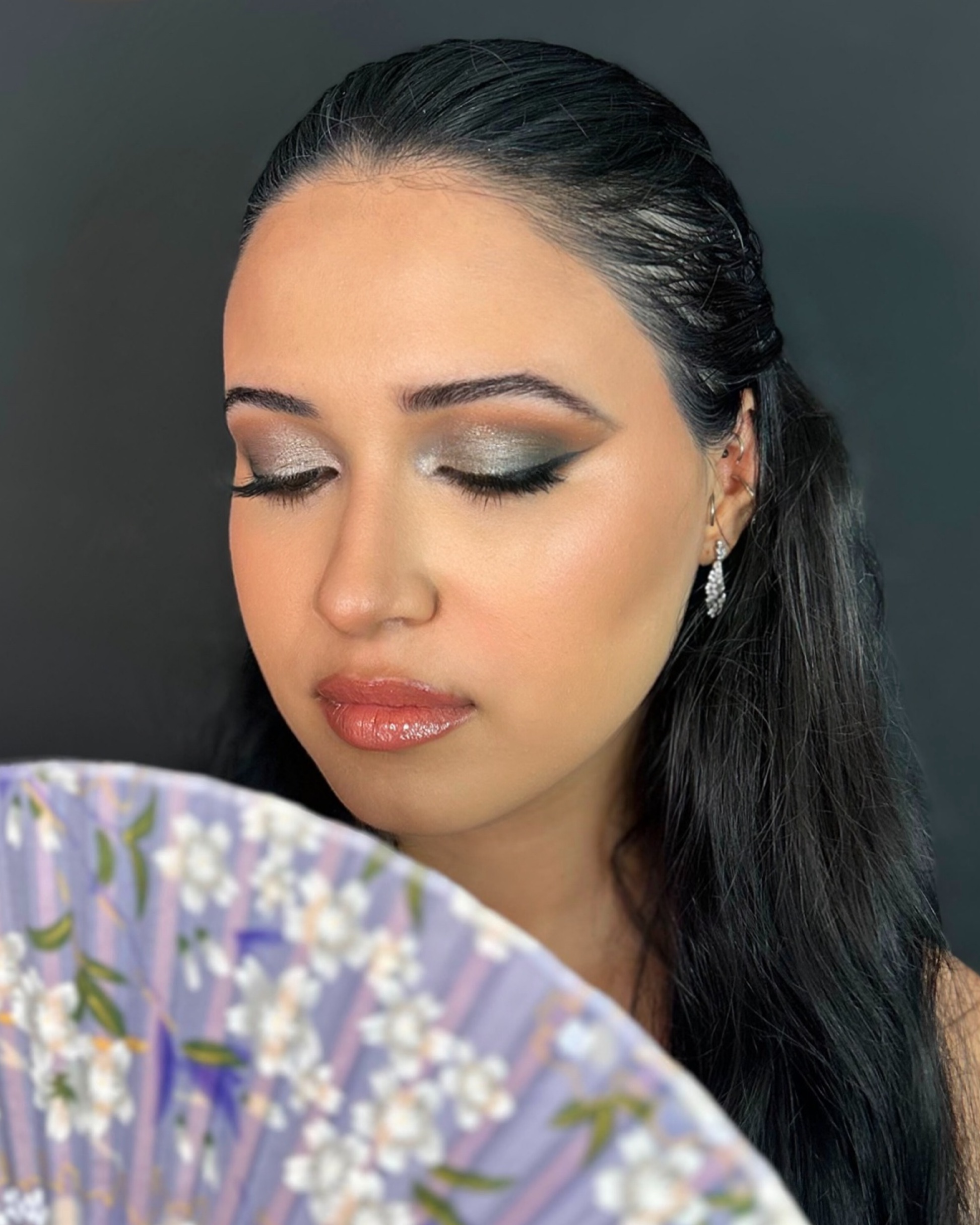 Natural makeup - minimal fresh skin makeup I